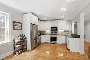 20 Winfield St, Boston, MA 02127 - Photo 7