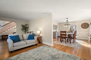 48 Spring St, Wakefield, MA 01880 - Photo 3