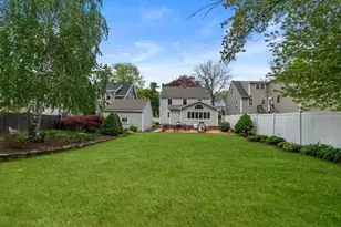 48 Spring St, Wakefield, MA 01880 - Photo 27