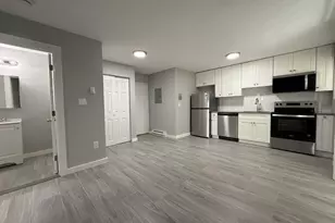 565 Hyde Park Ave, Boston, MA 02131 - Photo 9