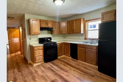 68 Maverick St, Chelsea, MA 02150 - Photo 3