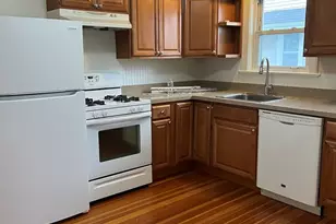 19 Melbourne Ave, Newton, MA 02460 - Photo 7