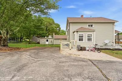 235 Union St, Northbridge, MA 01588 - Photo 33