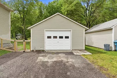 235 Union St, Northbridge, MA 01588 - Photo 39
