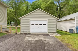 235 Union St, Northbridge, MA 01588 - Photo 39