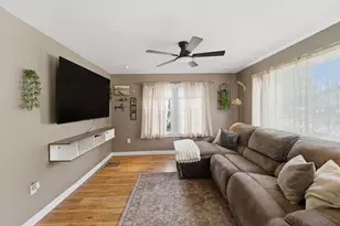 235 Union St, Northbridge, MA 01588 - Photo 9