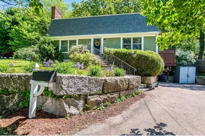 33 Overlook Ave, Dedham, MA 02026 - Photo 3