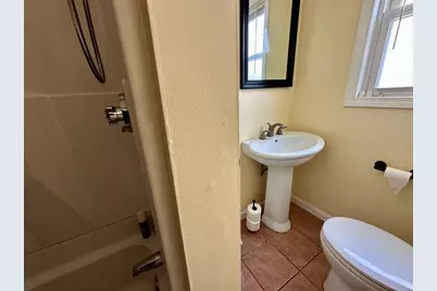 150 Crawford St, Fall River, MA 02724 - Photo 19