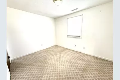 12 Cutter St #2, Waltham, MA 02453 - Photo 5