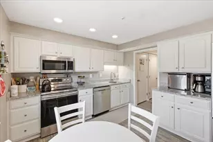 6 Jennifer Ln, Stoughton, MA 02072 - Photo 7