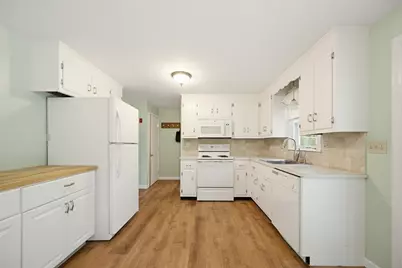 18-A Ascension St #18A, Blackstone, MA 01504 - Photo 7