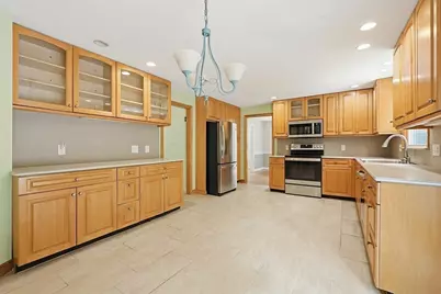 7 Cahill Park Dr, Framingham, MA 01702 - Photo 25