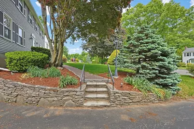 7 Cahill Park Dr, Framingham, MA 01702 - Photo 3