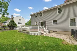 7 Cahill Park Dr, Framingham, MA 01702 - Photo 9