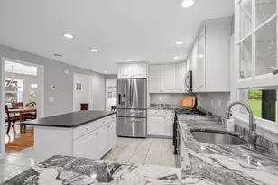 84 Robin Hill Rd, Chelmsford, MA 01824 - Photo 9