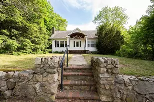 25 Milford St, Medway, MA 02053 - Photo 1