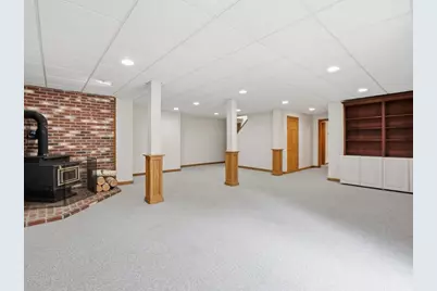 28 Lincoln St, Hopkinton, MA 01748 - Photo 27