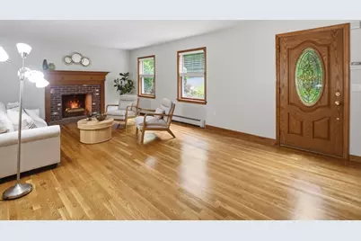 28 Lincoln St, Hopkinton, MA 01748 - Photo 7
