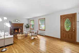 28 Lincoln St, Hopkinton, MA 01748 - Photo 7