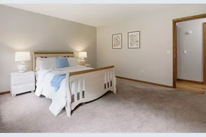 28 Lincoln St, Hopkinton, MA 01748 - Photo 15