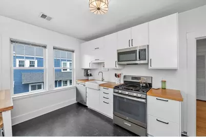 105-107 Adena Rd #105, Newton, MA 02465 - Photo 5