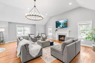 27A Devonshire Dr, Billerica, MA 01821 - Photo 5