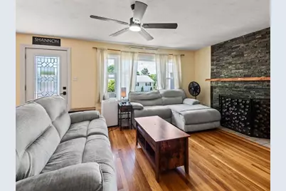 14 Orton St, Worcester, MA 01604 - Photo 5