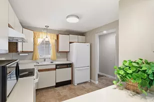 79 Chapin Greene, Ludlow, MA 01056 - Photo 9