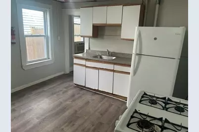 50 Fremont Street #(1R), Lowell, MA 01850 - Photo 11