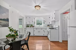 9 Stratford Rd, Andover, MA 01810 - Photo 7
