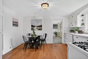 9 Stratford Rd, Andover, MA 01810 - Photo 9