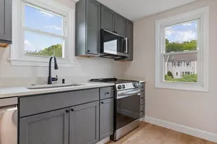 53 Colonel Bell Dr, Brockton, MA 02301 - Photo 9
