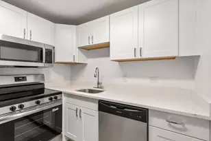 160 Commonwealth, Boston, MA 02116 - Photo 13