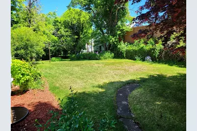 15 Warren St, Southbridge, MA 01550 - Photo 21
