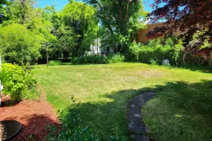 15 Warren St, Southbridge, MA 01550 - Photo 21