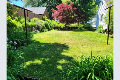 15 Warren St, Southbridge, MA 01550 - Photo 23