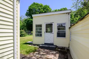895 Hancock St, Abington, MA 02351 - Photo 17