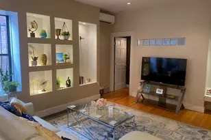 1038 Beacon St, Brookline, MA 02446 - Photo 9