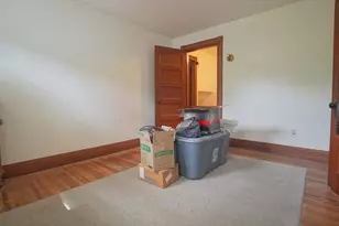 8 Vermont St, Springfield, MA 01108 - Photo 33