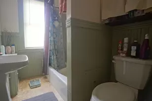 8 Vermont St, Springfield, MA 01108 - Photo 25