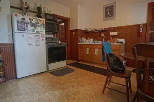 8 Vermont St, Springfield, MA 01108 - Photo 23