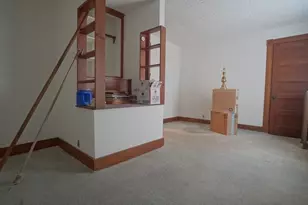 8 Vermont St, Springfield, MA 01108 - Photo 31