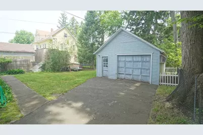 8 Vermont St., Springfield, MA 01108 - Photo 5
