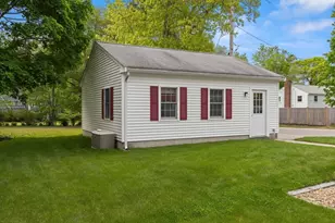 18 Knowlton St, Hamilton, MA 01982 - Photo 29