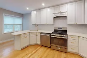 8 Knollwood Ct, Burlington, MA 01803 - Photo 1