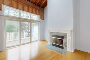 8 Knollwood Ct, Burlington, MA 01803 - Photo 3