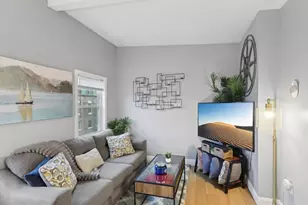 115 W Seventh St, Boston, MA 02127 - Photo 3