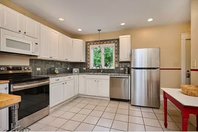 21 Prospect Avenue, Greenfield, MA 01301 - Photo 7