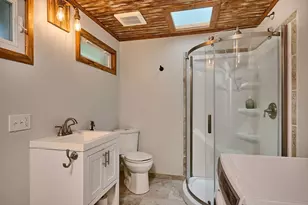 21 Prospect Ave, Greenfield, MA 01301 - Photo 11