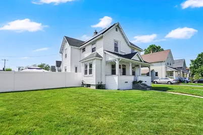 7 Maple St, Ludlow, MA 01056 - Photo 3